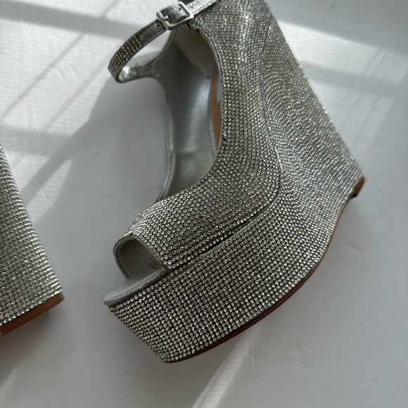 STEVE MADDEN/ macie rhinestone wedge heel - Picture 7 of 15